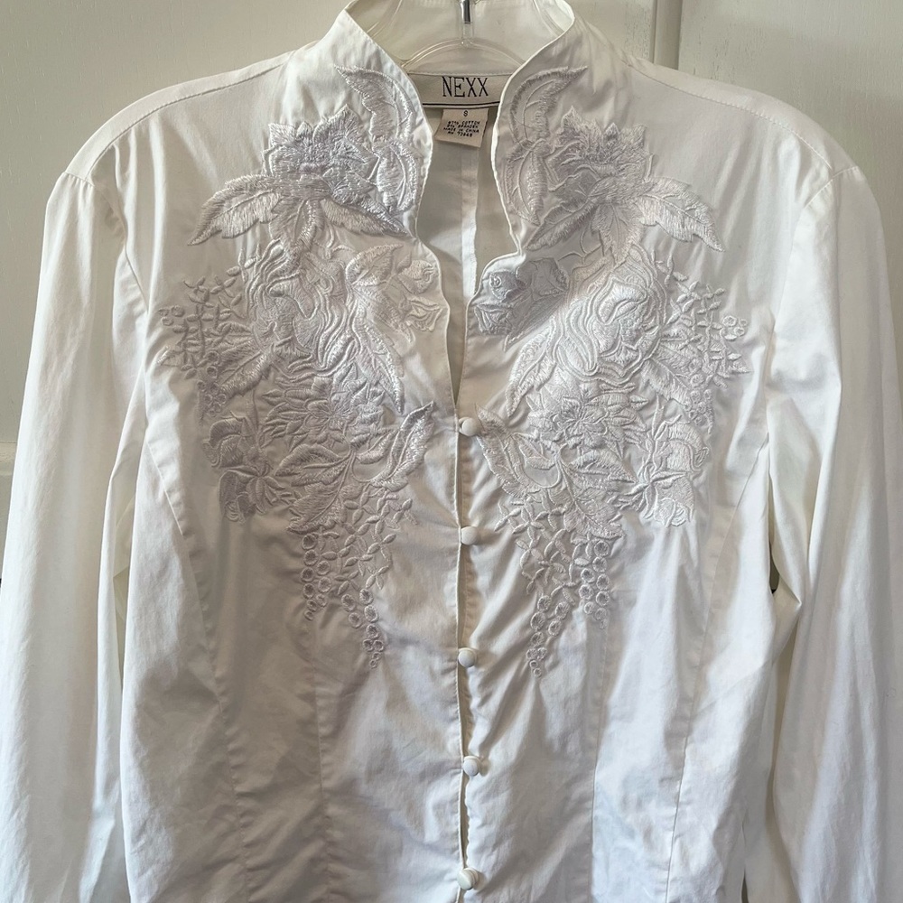 White on white embroidered flowers blouse. Small. Beautiful detail by NEXX
